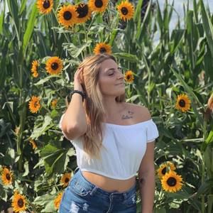 Meet your Posher, Taylor